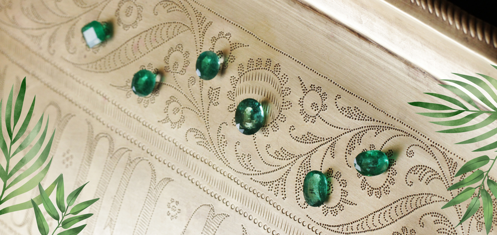 Natural emeralds (Panna) on engraved silver
